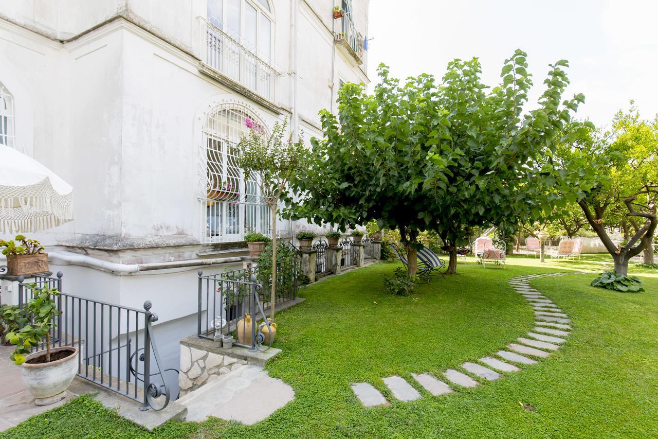 Bed and Breakfast Palazzo Cacace Relais Piano di Sorrento Exterior foto